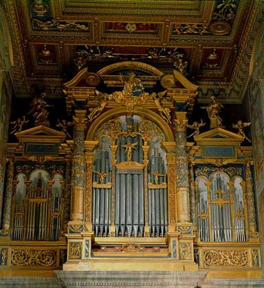 ПРОСПЕКТ органа 16 в. в церкви Сан Джованни ин Латерано (Рим)