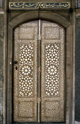 Дверь, инкрустированная перламутром. Дворец Топкапи, Турция.