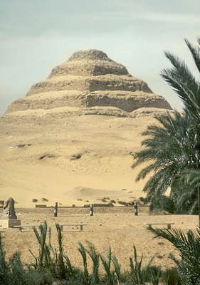 Ступенчатая пирамида. Египет.