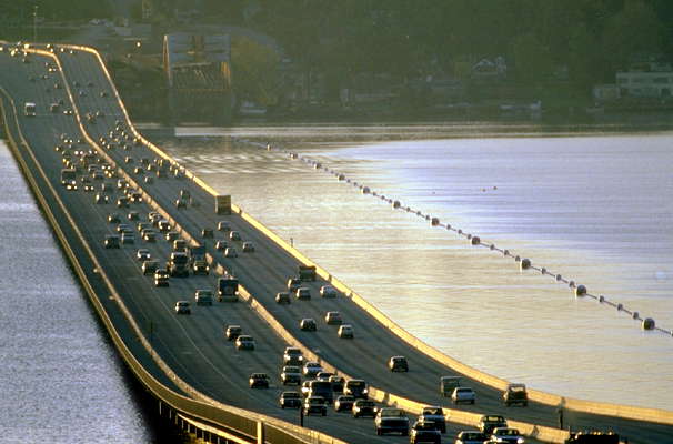 Наплавной мост в Сиэттле.
