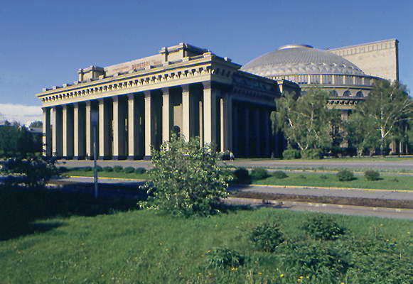 Новосибирский театр оперы и балета.