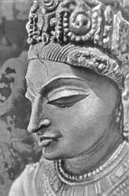 Вишну. Фрагмент барельефа. Паршванатх Кхаджурахо. (Индия) II век.