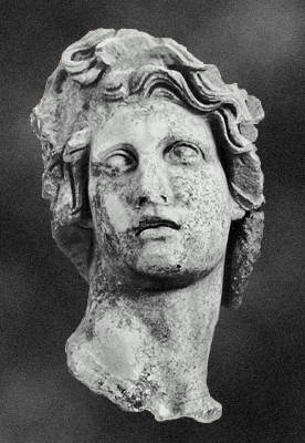 Гелиос. Мрамор. Сер. 2 в. до н.э. Археологический музей. Родос.