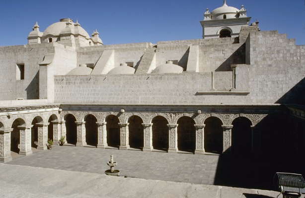 Иезуитский монастырь. Арекипа, Перу.