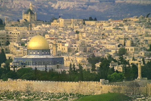 Израиль. Стены древнего Иерусалима.