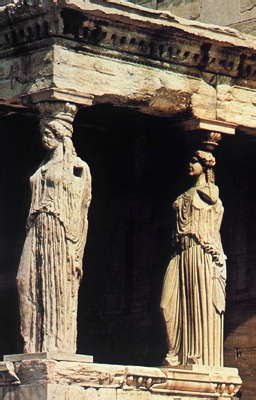 Портик с кариатидами в Афинском акрополе.