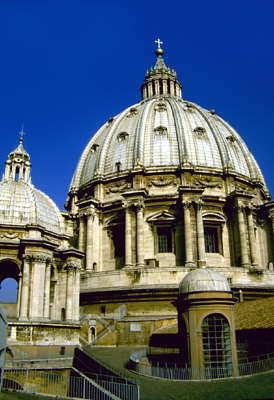 Купол собора Св. Петра в Ватикане, Рим.