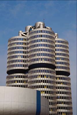 Мюнхен. Штаб-квартира концерна BMW.
