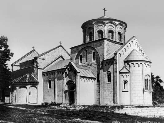 Югославия. Церковь Богородицы в монастыре Студеница в Сербии. 1183-96.