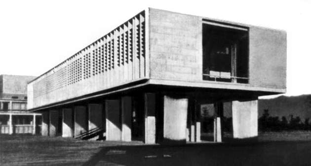 Хиросима. Мемориальный музей Мира в парке Мира. 1951-52.