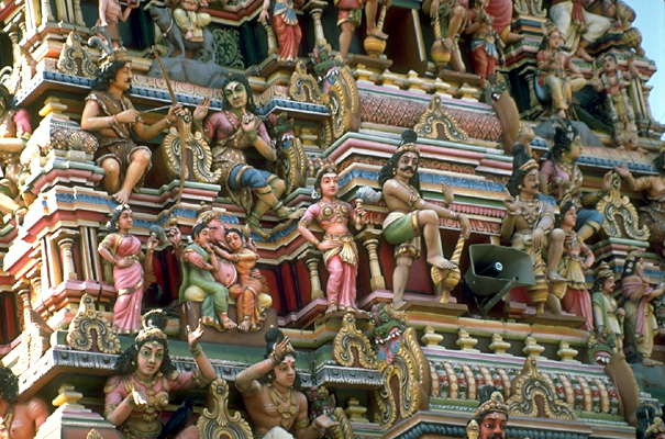 Шри-Ланка. Индуистский храм.