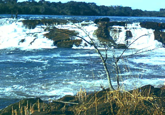 Ангола. Водопад на р. Кванза.