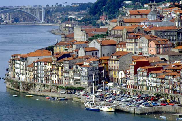 ПОРТУ - второй по величине город Португалии