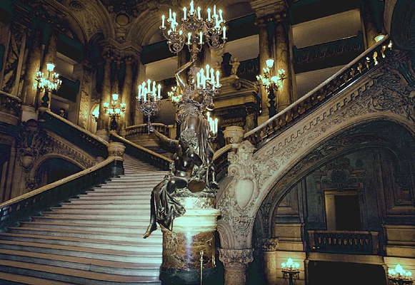 Главная лестница Парижской Гранд Опера.
