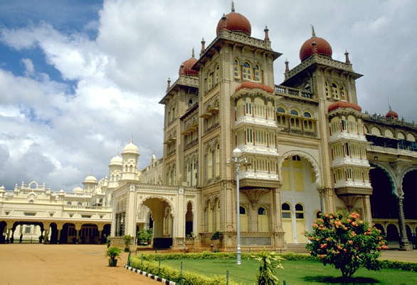 Дворец раджей Майсора. Индия.
