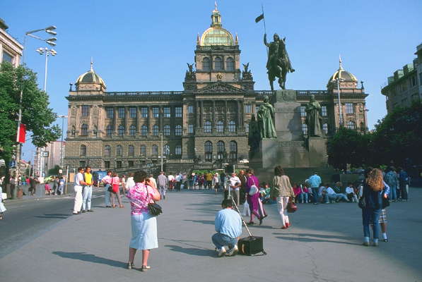 Национальный музей в Праге, площадь Венцеслава.