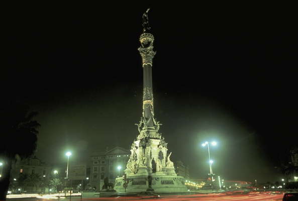 Барселона. Памятник Колумбу.