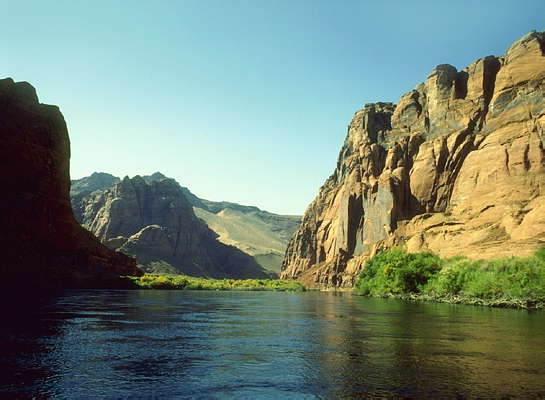 Кордильеры, река Колорадо.