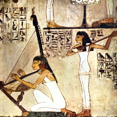 Девушки, играющие на арфе и лютне. Древнеегипетская фреска.