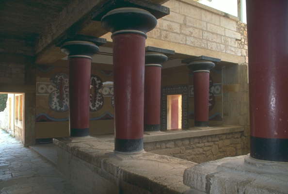 Восстановленный дворец Миноса. Кноссос, о. Крит.