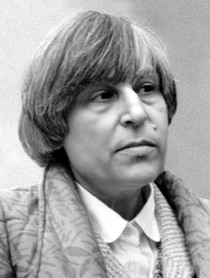 Юнна Петровна Мориц.