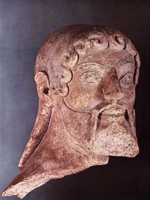 Этруски. Голова Тина из Сатрикума. Нач. 5 в. до н.э. Музей виллы Джулия. Рим.