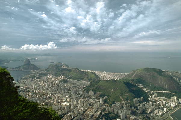 Рио-де-Жанейро. Вид на город с высоты птичьего полёта.