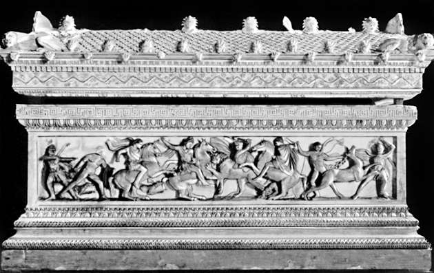 Саркофаг. Так называемый саркофаг Александра из Сидона. Мрамор. Ок.325-310 до н.э. Археологический музей. Стамбул.