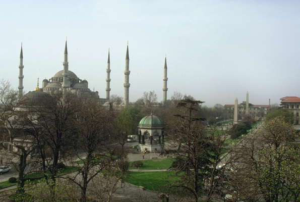 Стамбул, мечеть султана Ахмета (Голубая мечеть).