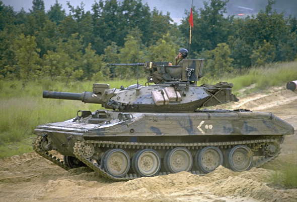 Легкий танк M-551 Шеридан.