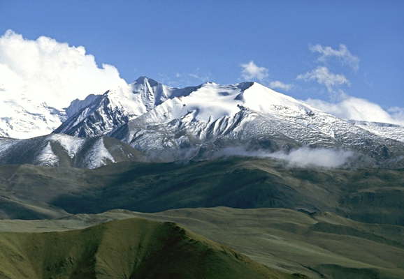 Вершины Гималаев. Центральный Тибет.