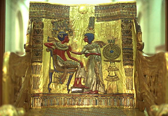 Золотой трон Тутанхамона. Каир.