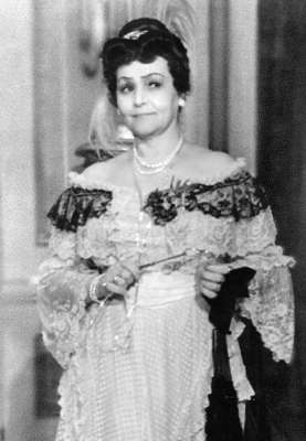 Н.М. Ужвий в роли Веры Алексеевны Стесель. Спектакль Порт-Артур по пьесе И. Попова, О. Степанова. Театр им. Ив. Франко, Киев.