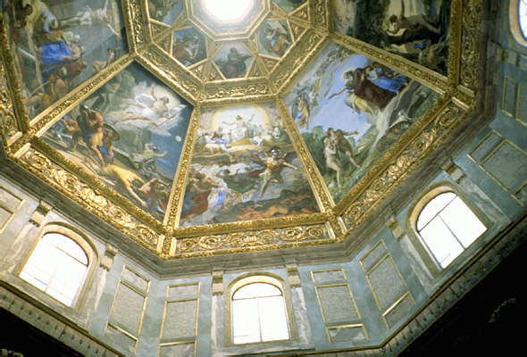 Купол капеллы Медичи. Флоренция, Италия.