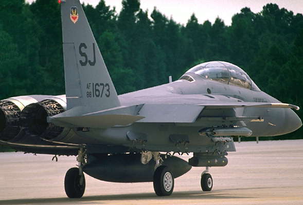 Авиация военная. Самолет F-15E.