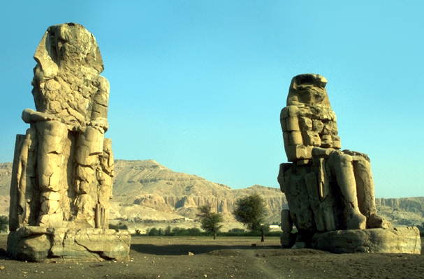 Статуя Аменхотепа III.
