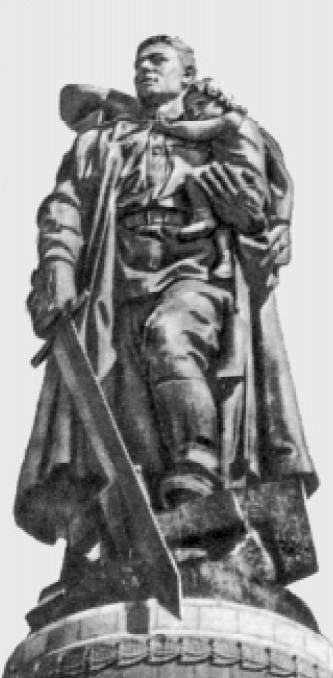 Е. В. Вучетич. Статуя воина-освободителя в Берлине