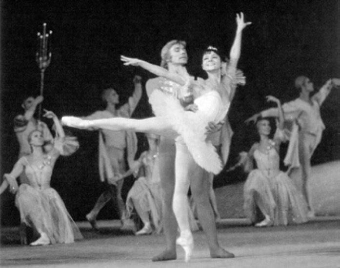 Е. С. Максимова и В. В. Васильев в балете «Щелкунчик»